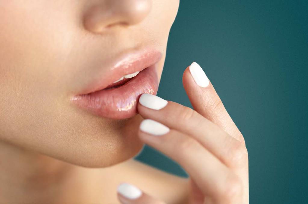 Liplift oder Hyaluron? Dr. Hager erklärt Formkorrektur